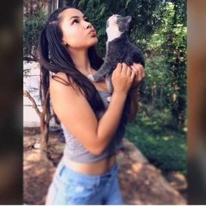 Meet your Posher, Julianna